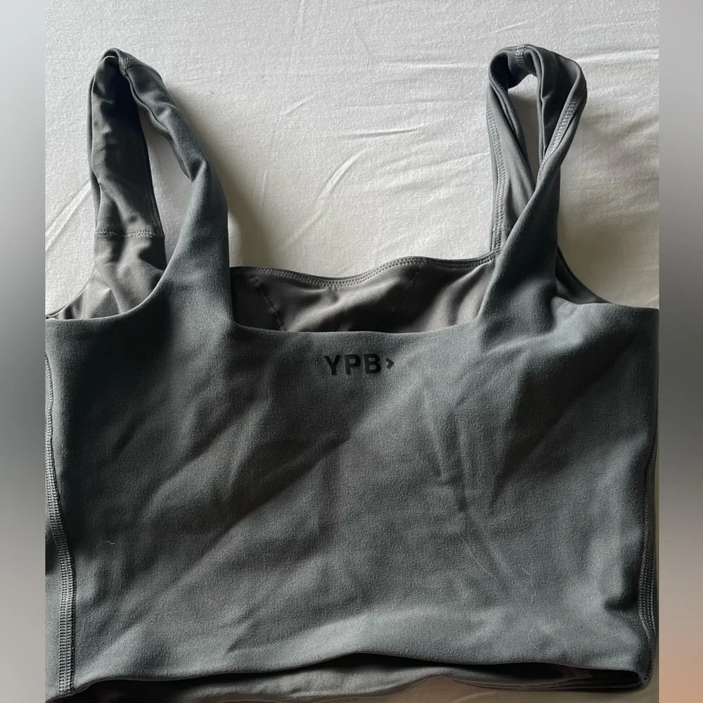 Abercrombie YPB Tank - Picture 2 of 2